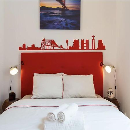 Beautiful 3-Story House In Chiado With A 40M² Private Terrace Apartment Lisbon Exterior photo