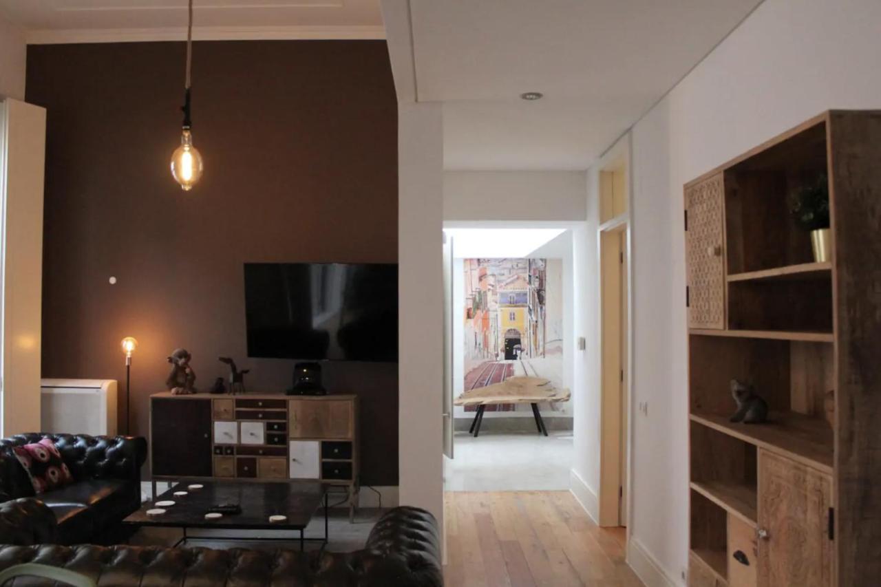 Beautiful 3-Story House In Chiado With A 40M² Private Terrace Apartment Lisbon Exterior photo