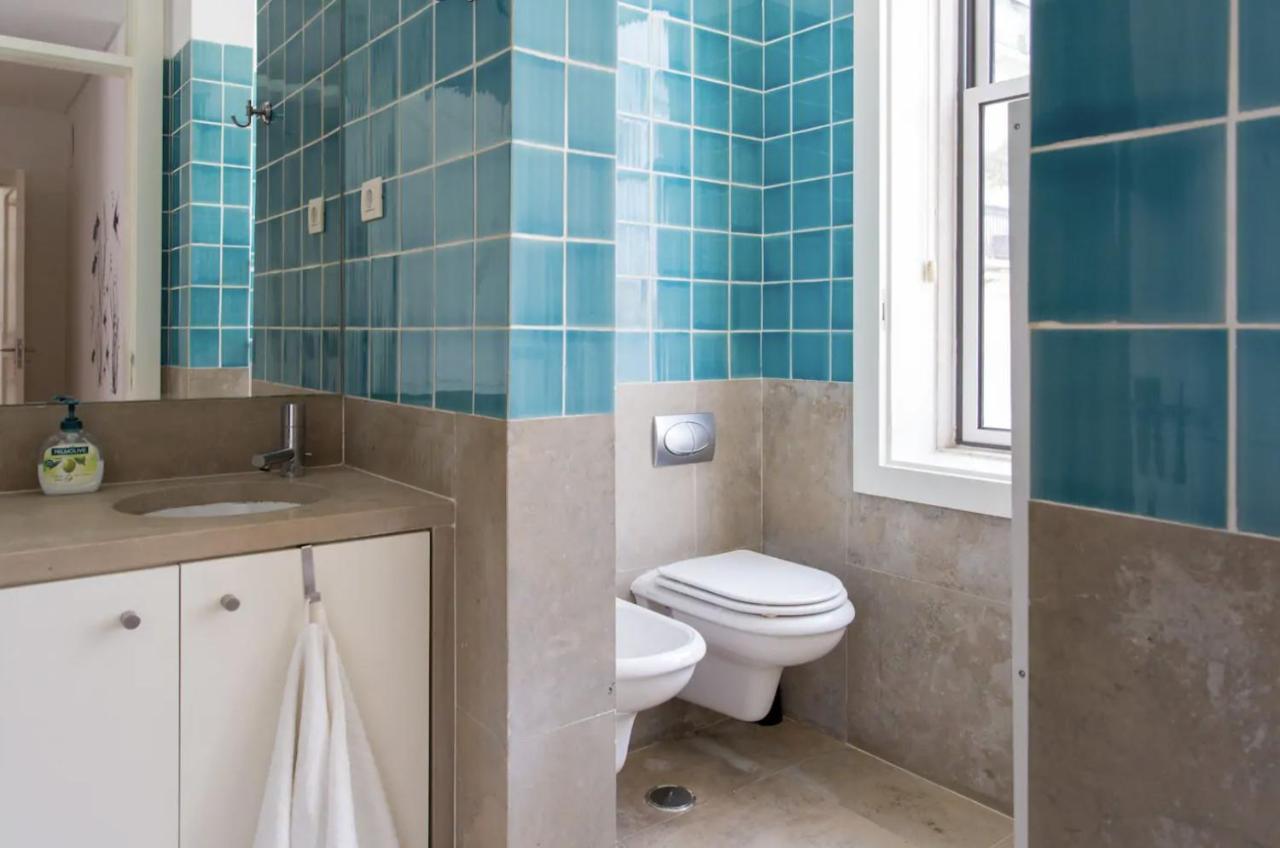 Beautiful 3-Story House In Chiado With A 40M² Private Terrace Apartment Lisbon Exterior photo