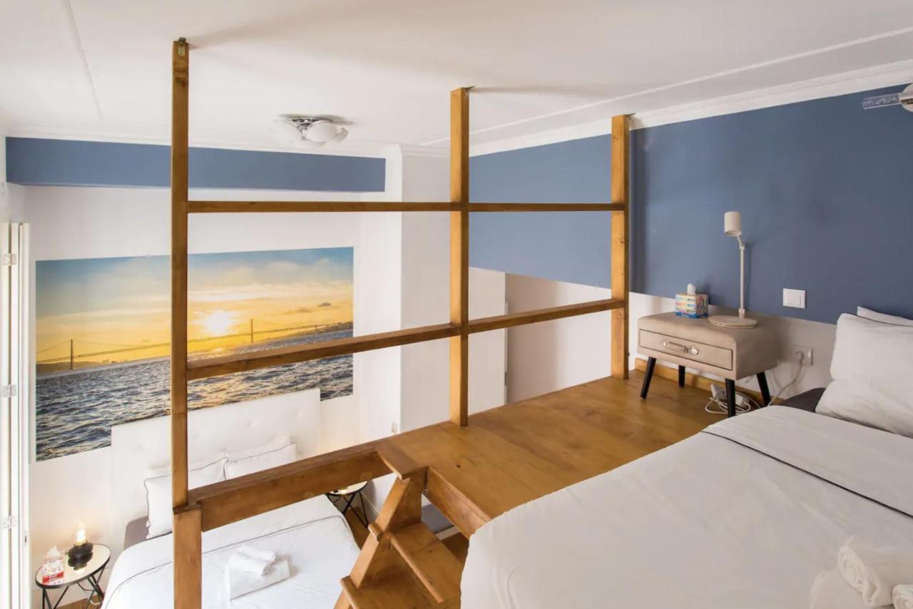 Beautiful 3-Story House In Chiado With A 40M² Private Terrace Apartment Lisbon Exterior photo
