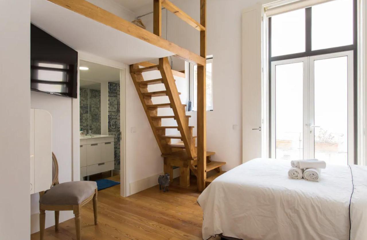 Beautiful 3-Story House In Chiado With A 40M² Private Terrace Apartment Lisbon Exterior photo