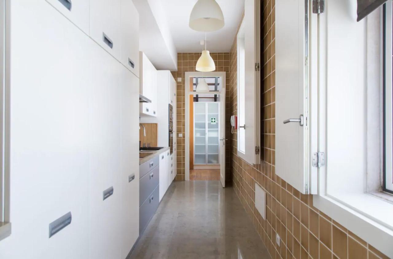 Beautiful 3-Story House In Chiado With A 40M² Private Terrace Apartment Lisbon Exterior photo